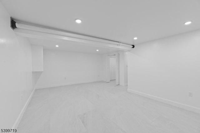 537 Ford Ave, Woodbridge Twp., NJ 08863