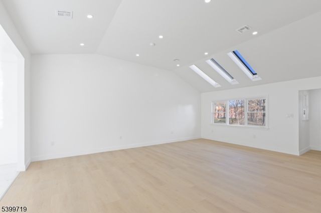 537 Ford Ave, Woodbridge Twp., NJ 08863