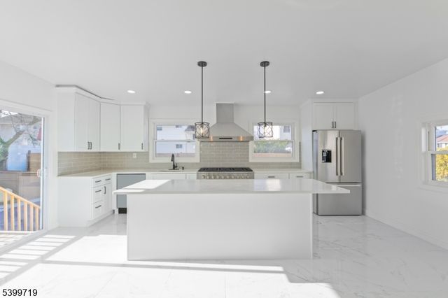 537 Ford Ave, Woodbridge Twp., NJ 08863