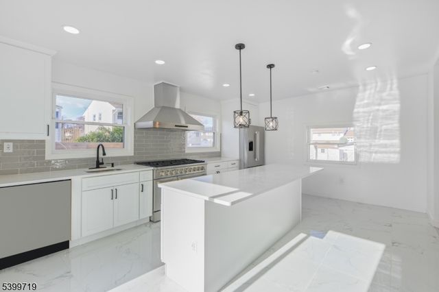 537 Ford Ave, Woodbridge Twp., NJ 08863