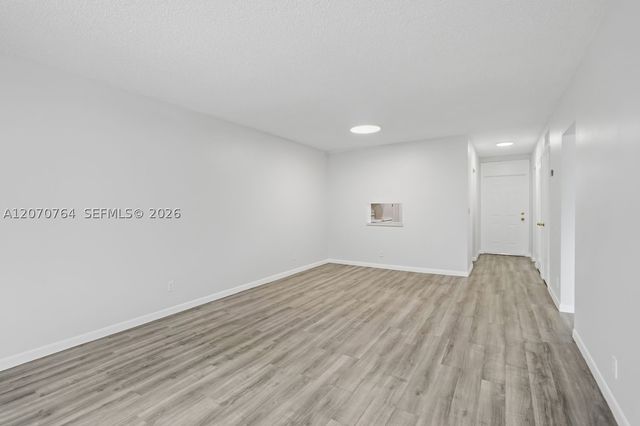 5335 NW 10th Ct 206, Plantation, FL 33313