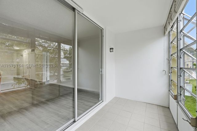 5335 NW 10th Ct 206, Plantation, FL 33313