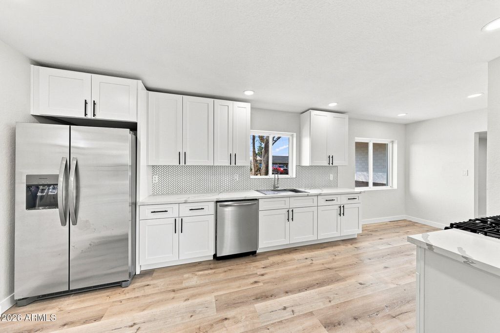 2053 W HAZELWOOD Street, Phoenix, AZ 85015 — photo 4