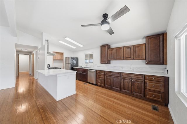 1201 W Valencia 97, Fullerton, CA 92833