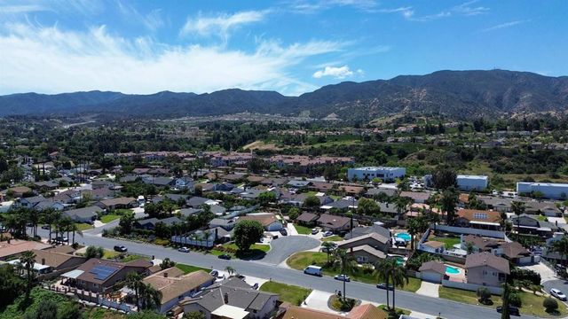 2481 Northmoor Dr, Corona, CA 92882