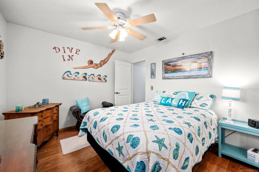 Image 22 of property listing at 2481 Northmoor Dr, Corona, CA 92882