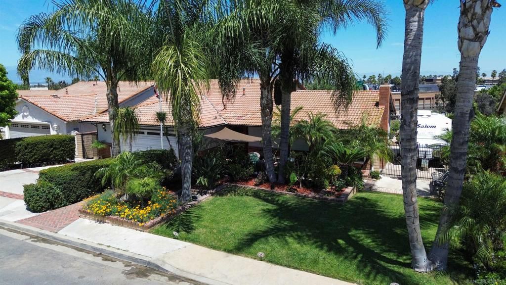 Image 32 of property listing at 2481 Northmoor Dr, Corona, CA 92882