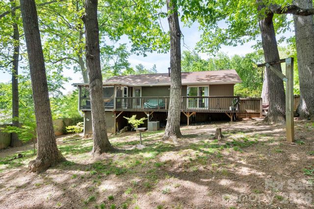 305 Melody Circle, Swannanoa, NC 28778
