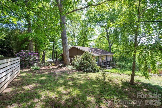 305 Melody Circle, Swannanoa, NC 28778
