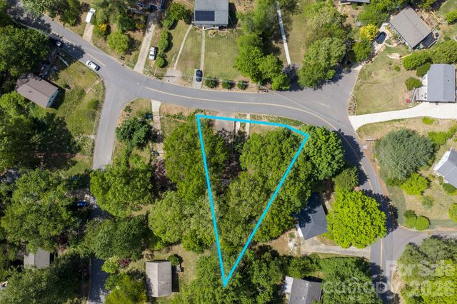 305 Melody Circle, Swannanoa, NC 28778