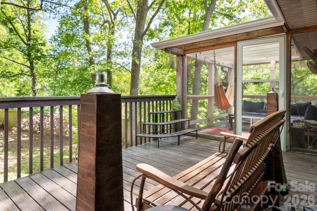 305 Melody Circle, Swannanoa, NC 28778