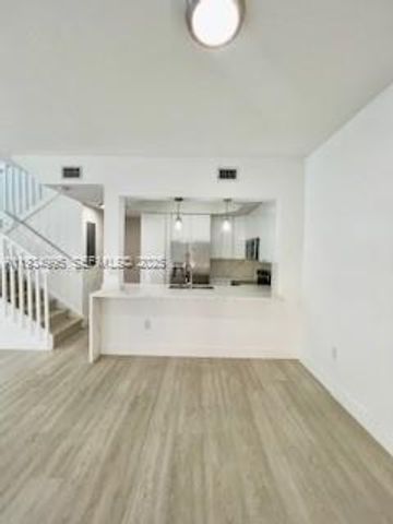 10643 SW 7th St 1806, Pembroke Pines, FL 33025