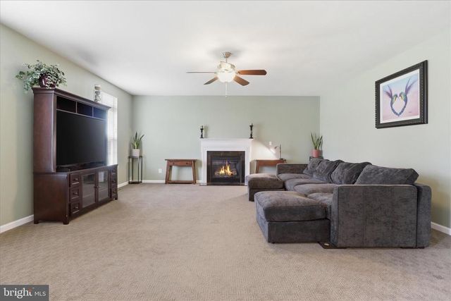 7550 EDINGTON DR, Warrenton, VA 20187