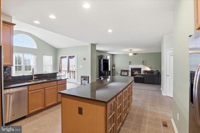7550 EDINGTON DR, Warrenton, VA 20187