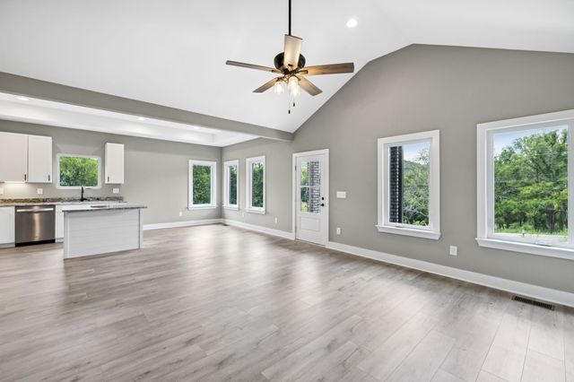 1825 Shop Springs Rd, Watertown, TN 37184