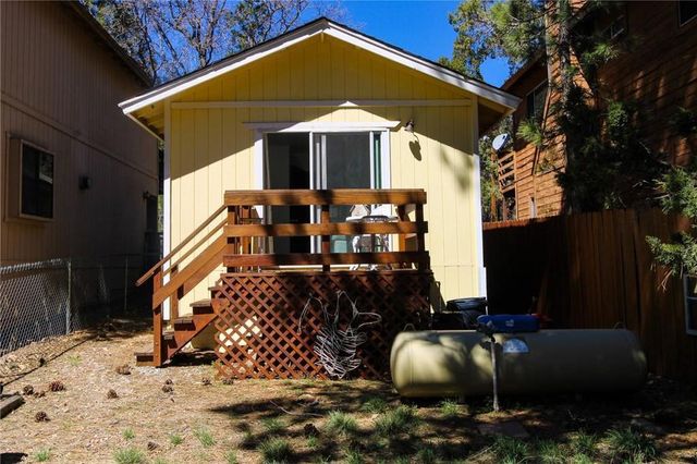 607 Spruce, Sugarloaf, CA 92386