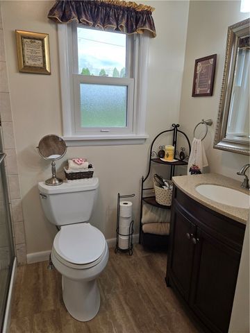 38 Shadmore Drive, Greece, NY 14626
