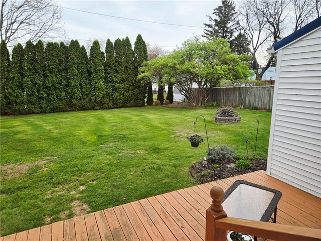 38 Shadmore Drive, Greece, NY 14626