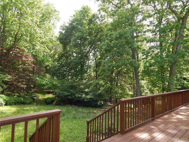 9 Tower Hill Road, Shoreham, NY 11786