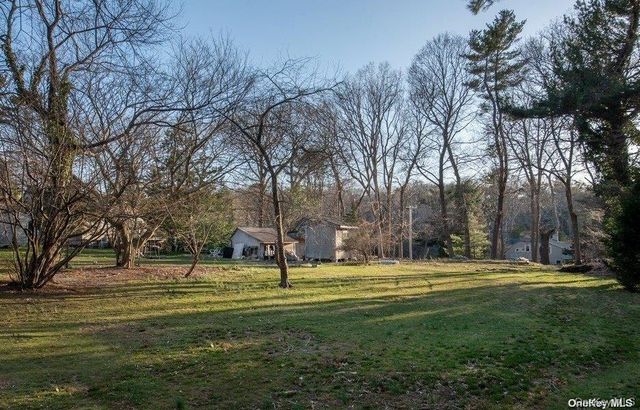 9 Tower Hill Road, Shoreham, NY 11786