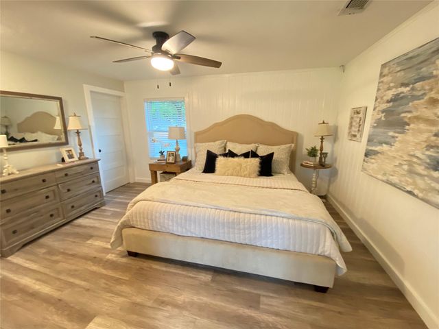 1012 Winding Road, College Station, TX 77840