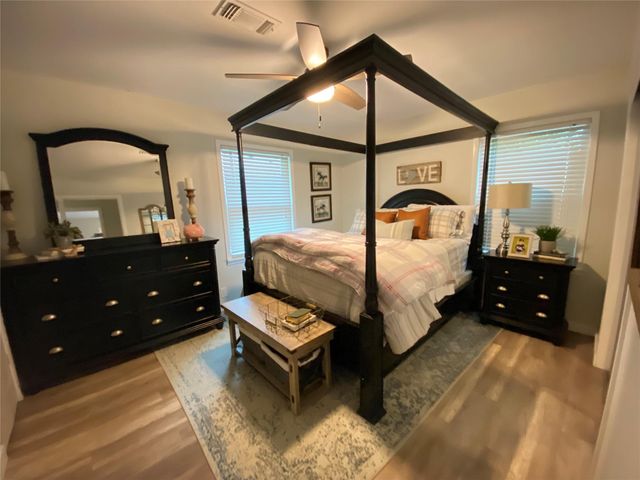 1012 Winding Road, College Station, TX 77840