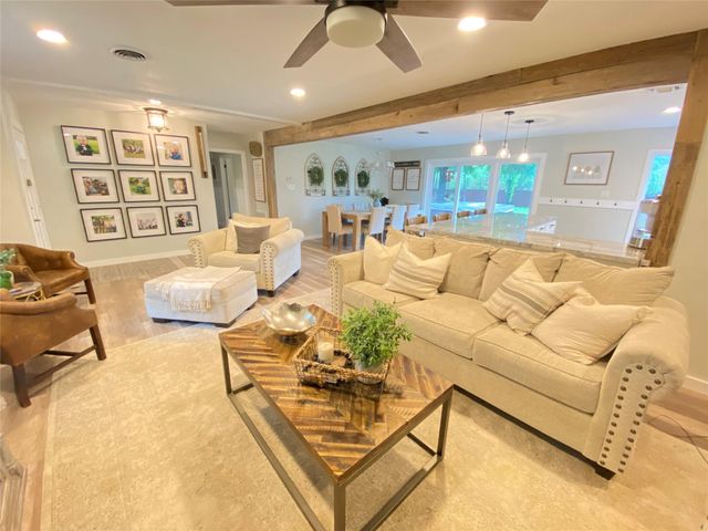 1012 Winding Road, College Station, TX 77840