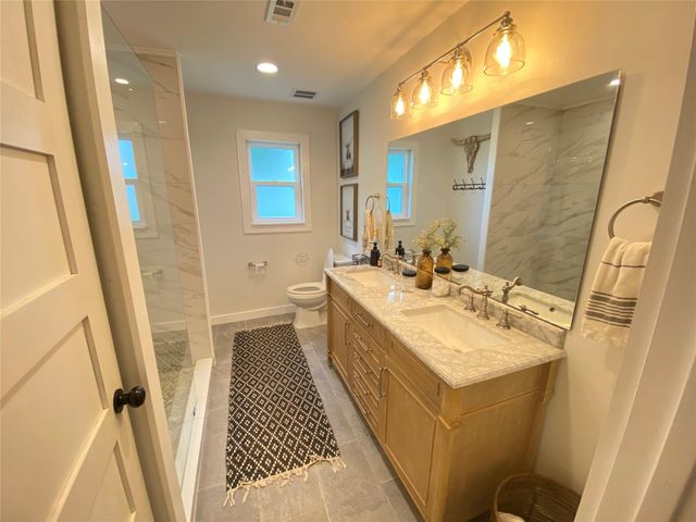 1012 Winding Road, College Station, TX 77840