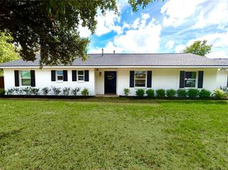 1012 Winding Road, College Station, TX 77840