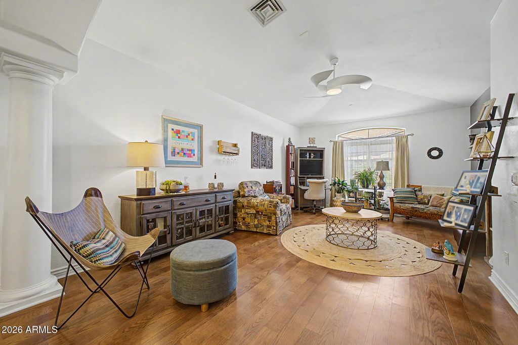 Image 10 of property listing at 4404 W LODGE Drive, Laveen, AZ 85339