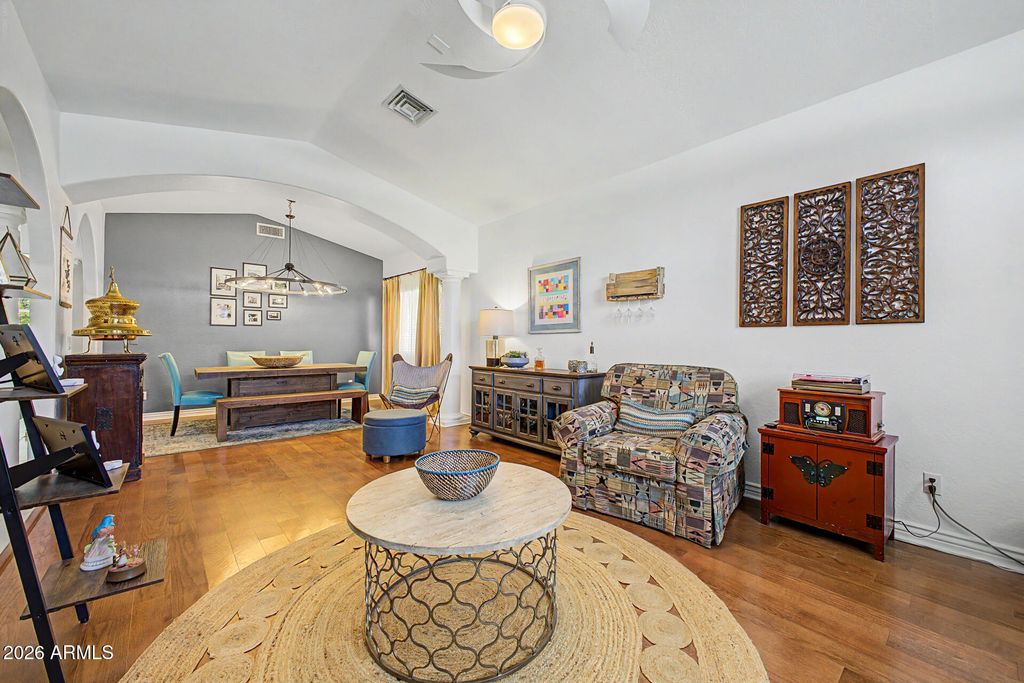Image 12 of property listing at 4404 W LODGE Drive, Laveen, AZ 85339