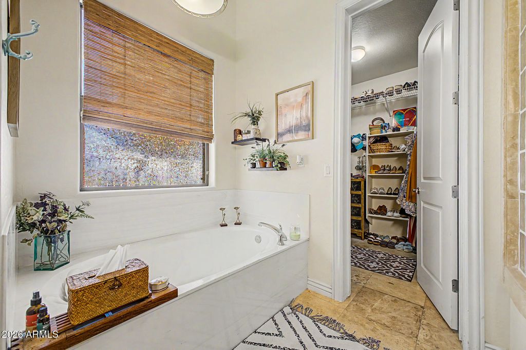 Image 25 of property listing at 4404 W LODGE Drive, Laveen, AZ 85339