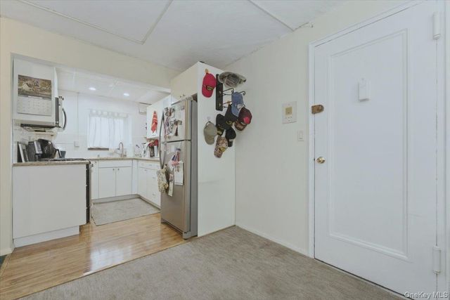 222 Smith Street 2E, Freeport, NY 11520