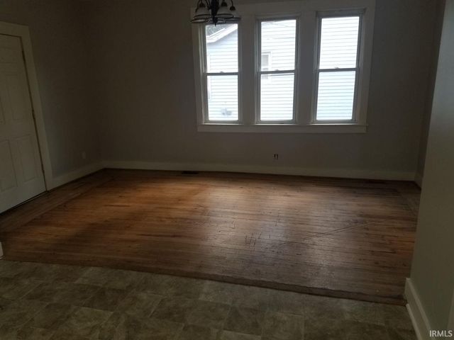 400 Jefferson Street, Elkhart, IN 46516