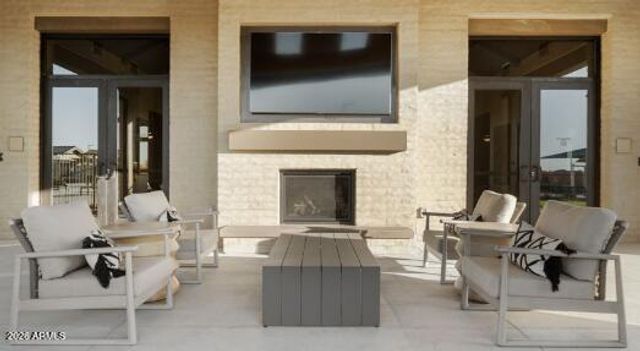 20484 E SONOQUI Boulevard, Queen Creek, AZ 85142