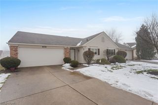 166 Sturbridge Drive, Medina, OH 44256