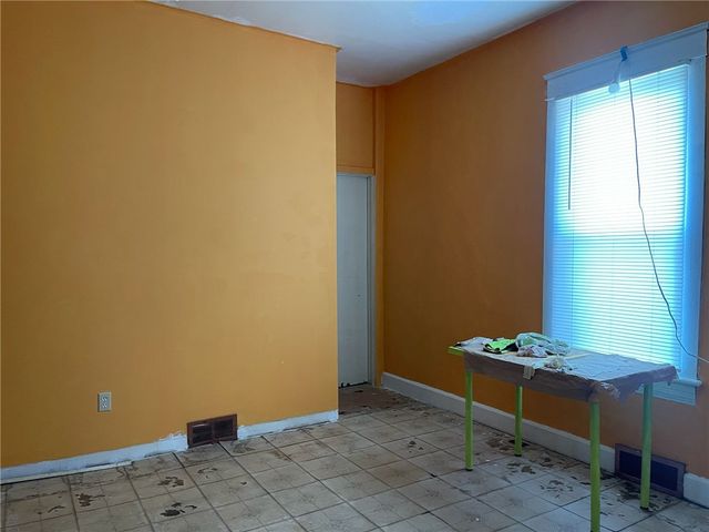 126 Elmwood St, Union Twp, PA 16101