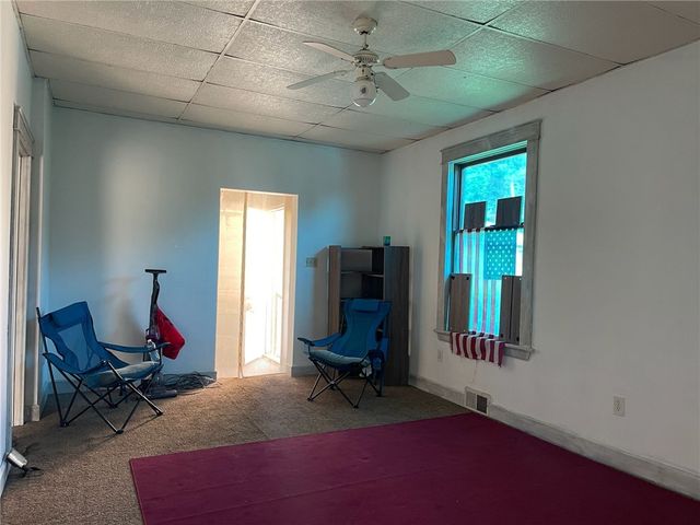 126 Elmwood St, Union Twp, PA 16101