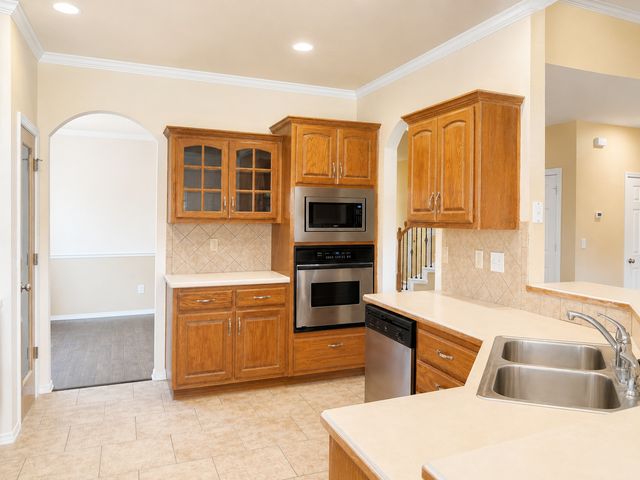 4213 S Palm Avenue, Broken Arrow, OK 74011