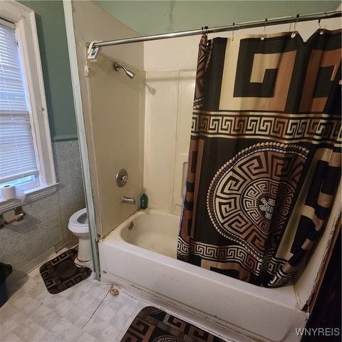 509 East Utica Street, Buffalo, NY 14208