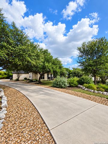 462 SUNCREST DR, New Braunfels, TX 78132