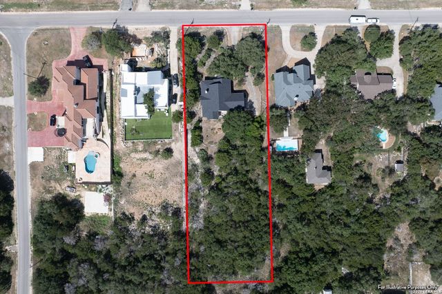 462 SUNCREST DR, New Braunfels, TX 78132
