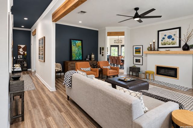 462 SUNCREST DR, New Braunfels, TX 78132