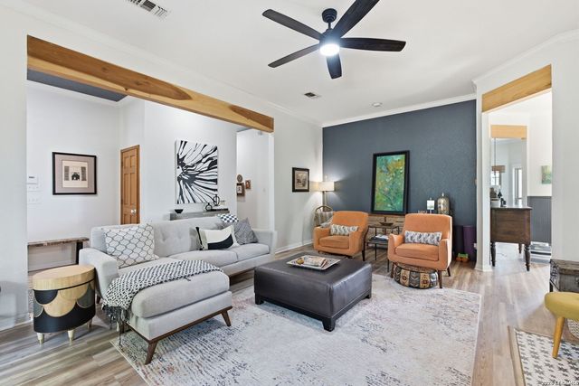 462 SUNCREST DR, New Braunfels, TX 78132