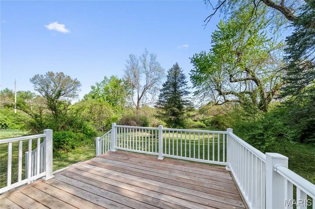 1919 Parker Road, St Louis, MO 63138