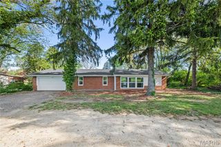 1919 Parker Road, St Louis, MO 63138