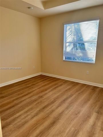 142 SE 28th Ter 7, Homestead, FL 33033