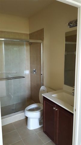 142 SE 28th Ter 7, Homestead, FL 33033