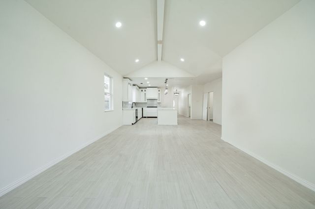 373 5TH Street NW, Paris, TX 75460