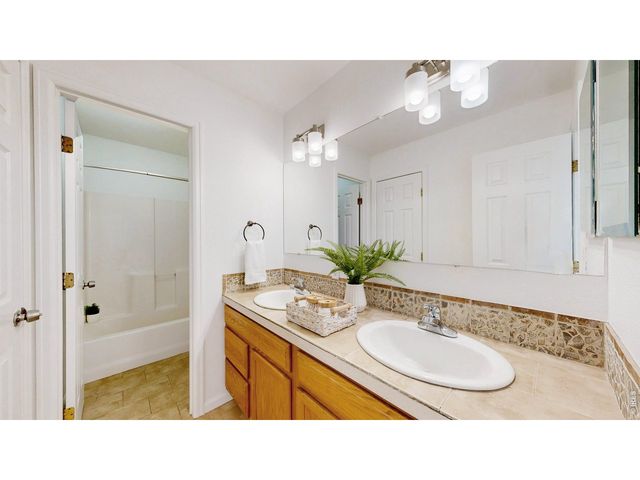 1050 Waterglen Dr D, Fort Collins, CO 80524